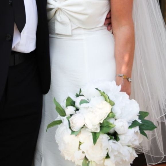 Ivory wedding veil, fingertip length - Picture 4 of 5